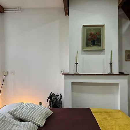 3-person Cozy Place In The Center Of Apartment